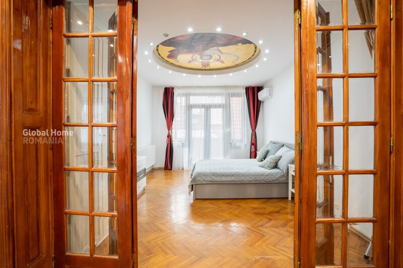 Cismigiu Garden, interwar building - 165 sqm, circular 6-room apartment